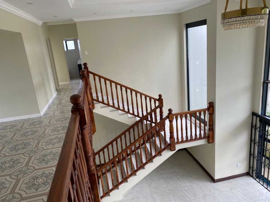 6 Bedroom Property for Sale in Hilton Gardens KwaZulu-Natal