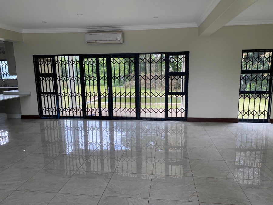 6 Bedroom Property for Sale in Hilton Gardens KwaZulu-Natal