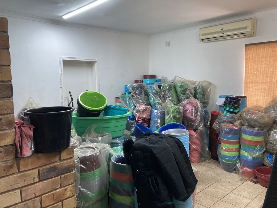 To Let commercial Property for Rent in Westmead KwaZulu-Natal