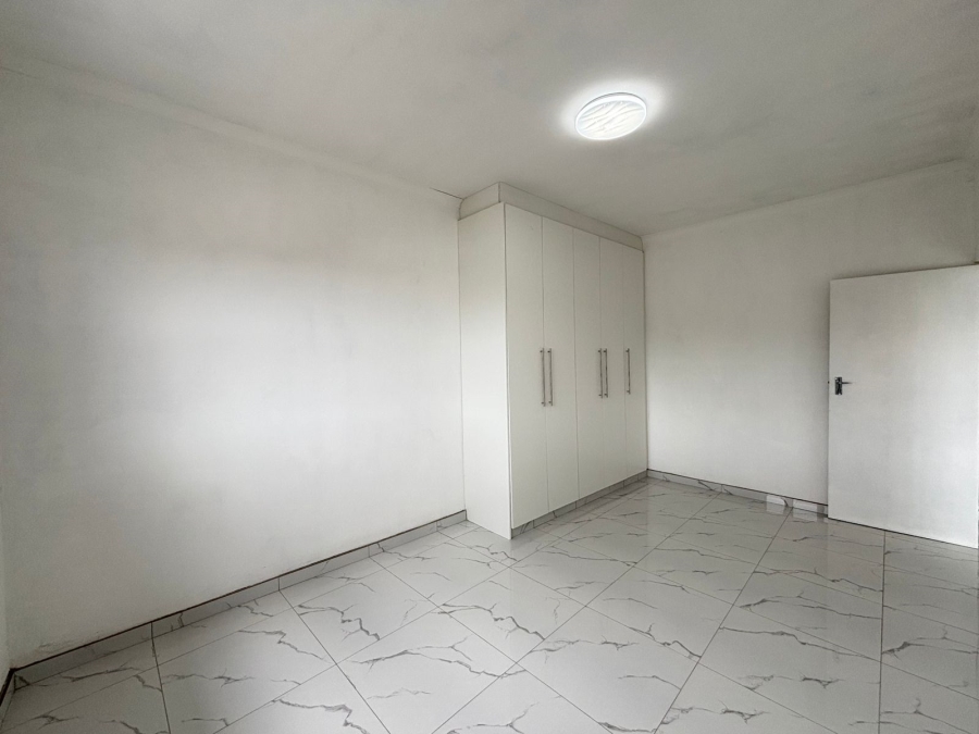 To Let 2 Bedroom Property for Rent in Parlock KwaZulu-Natal