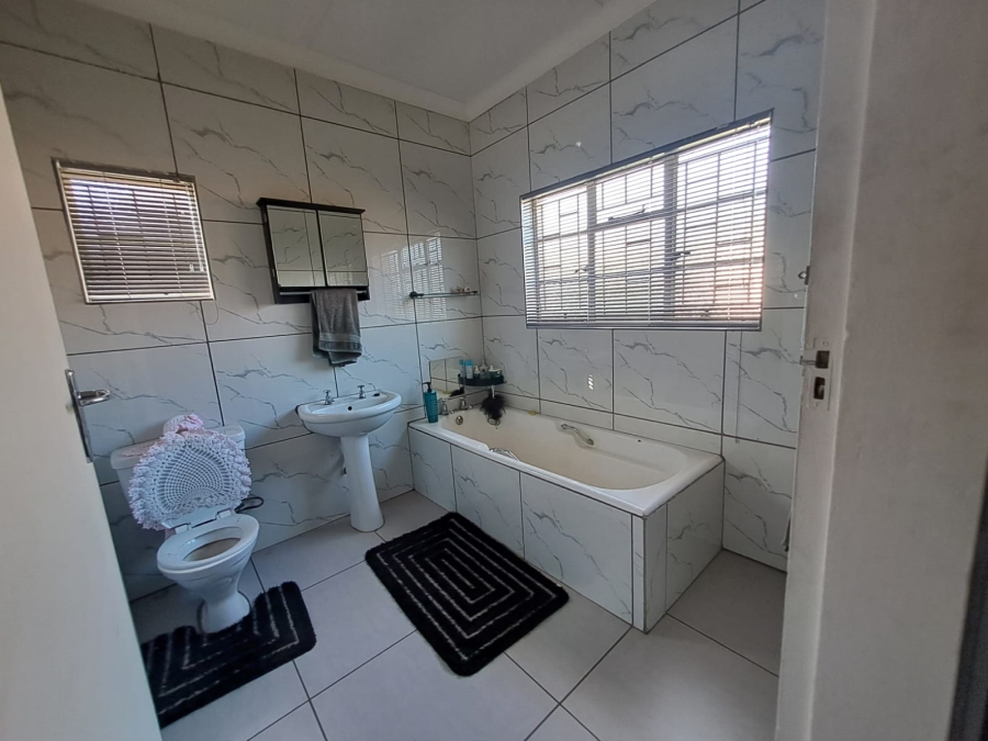 3 Bedroom Property for Sale in Dundee KwaZulu-Natal