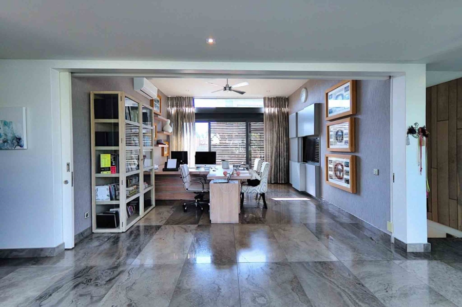 5 Bedroom Property for Sale in Hawaan Forest Estate KwaZulu-Natal