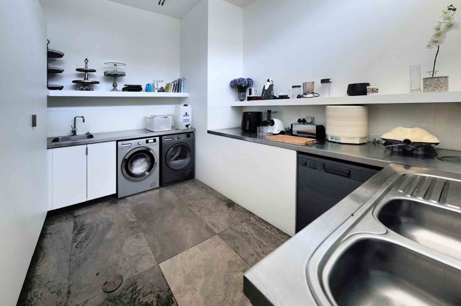 5 Bedroom Property for Sale in Hawaan Forest Estate KwaZulu-Natal