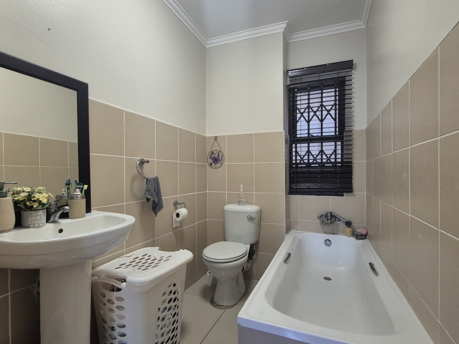 3 Bedroom Property for Sale in Westbrook KwaZulu-Natal