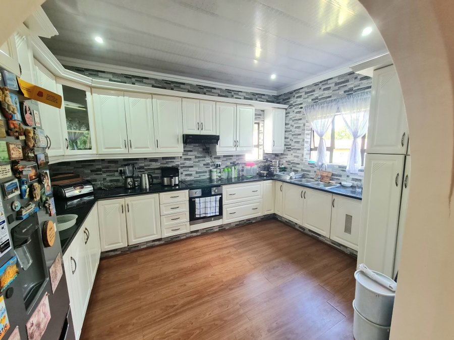 5 Bedroom Property for Sale in Boughton KwaZulu-Natal