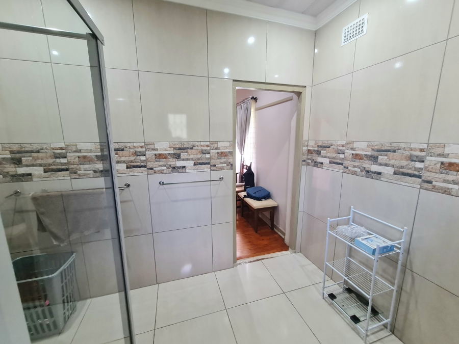 5 Bedroom Property for Sale in Boughton KwaZulu-Natal