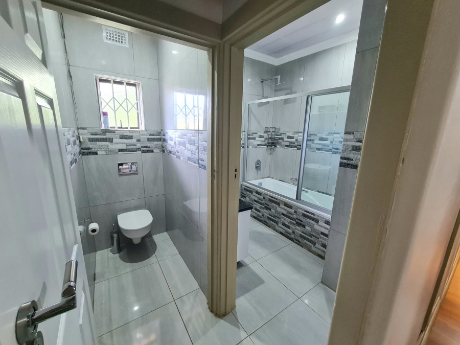 5 Bedroom Property for Sale in Boughton KwaZulu-Natal