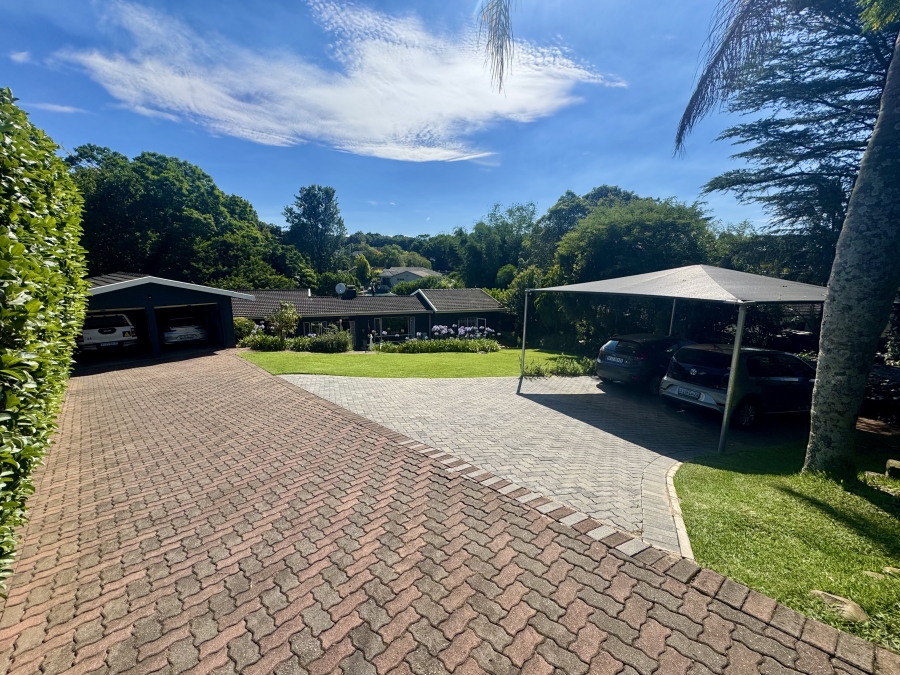 5 Bedroom Property for Sale in Hayfields KwaZulu-Natal