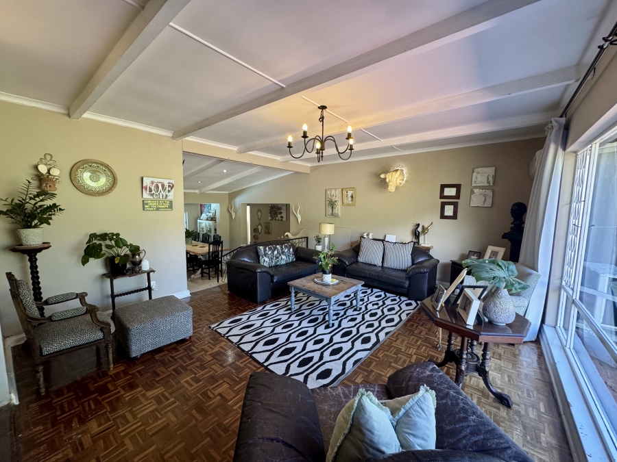 5 Bedroom Property for Sale in Hayfields KwaZulu-Natal