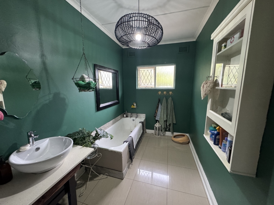 5 Bedroom Property for Sale in Hayfields KwaZulu-Natal