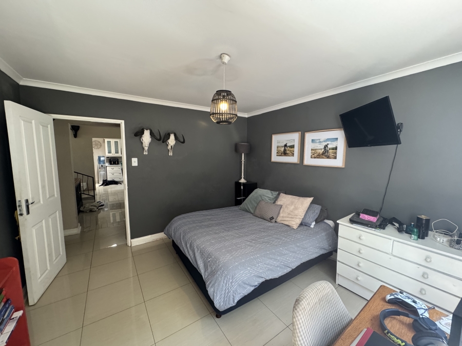 5 Bedroom Property for Sale in Hayfields KwaZulu-Natal