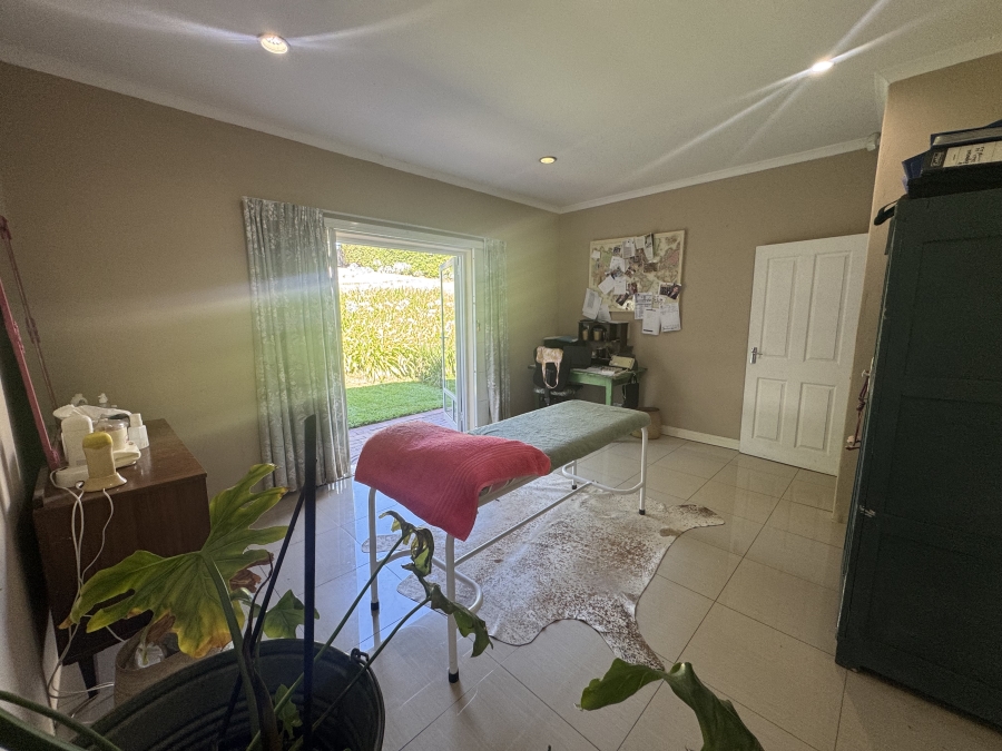 5 Bedroom Property for Sale in Hayfields KwaZulu-Natal