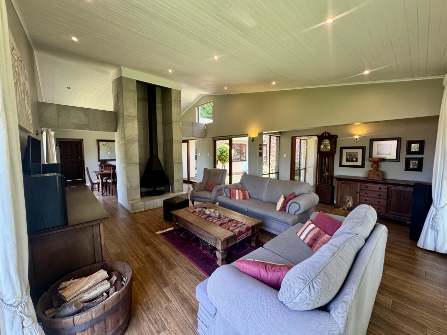 5 Bedroom Property for Sale in Clarendon KwaZulu-Natal
