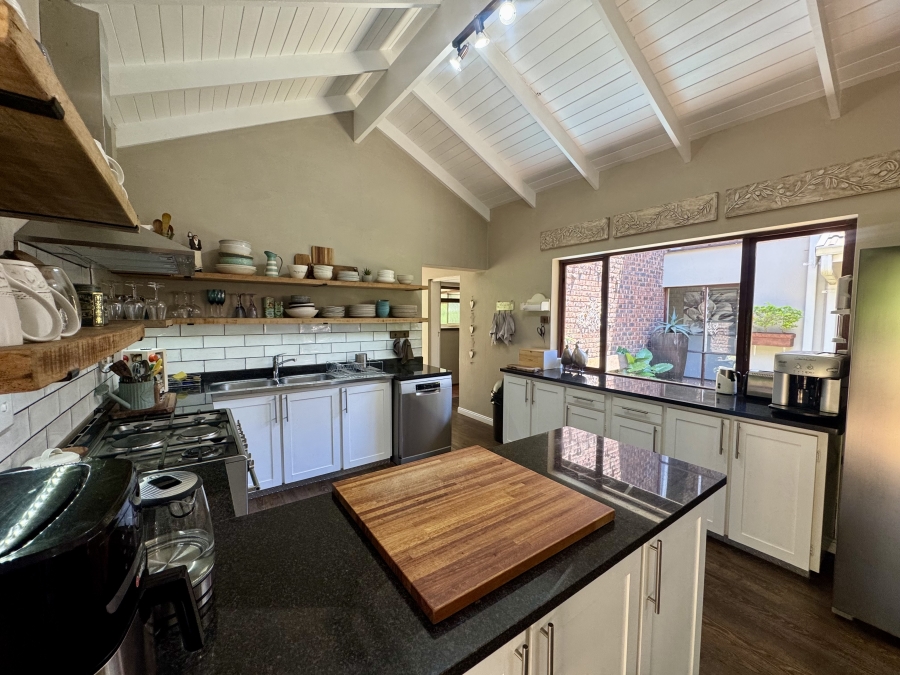 5 Bedroom Property for Sale in Clarendon KwaZulu-Natal