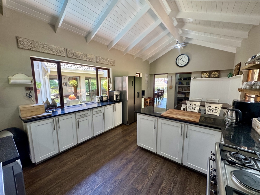 5 Bedroom Property for Sale in Clarendon KwaZulu-Natal