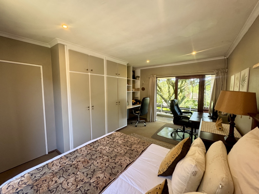 5 Bedroom Property for Sale in Clarendon KwaZulu-Natal