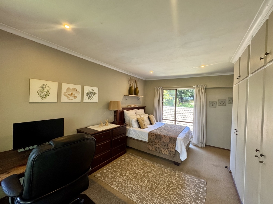 5 Bedroom Property for Sale in Clarendon KwaZulu-Natal