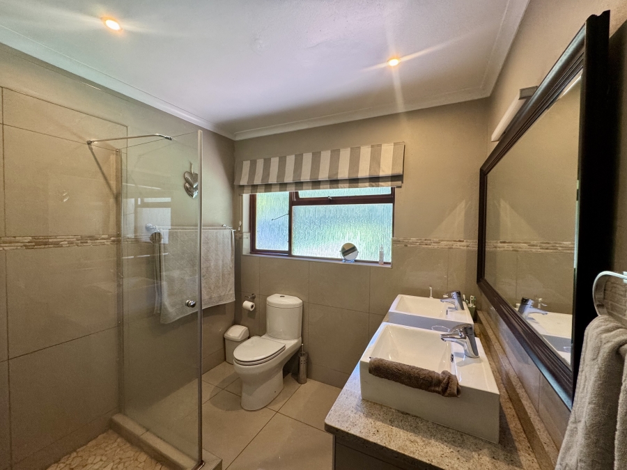 5 Bedroom Property for Sale in Clarendon KwaZulu-Natal