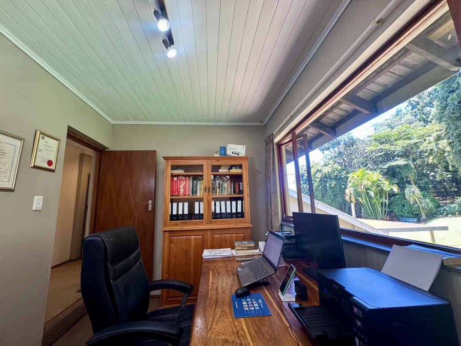 5 Bedroom Property for Sale in Clarendon KwaZulu-Natal