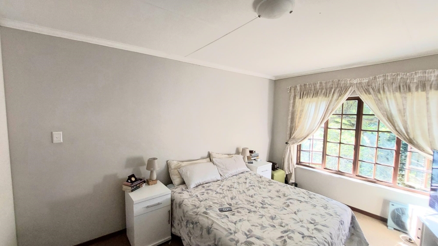 2 Bedroom Property for Sale in Montrose KwaZulu-Natal