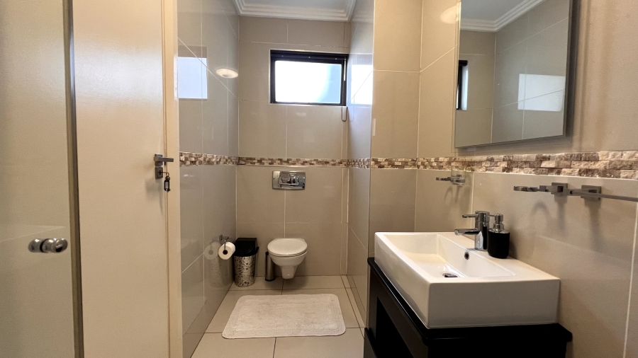 To Let 3 Bedroom Property for Rent in Umhlanga Ridge KwaZulu-Natal