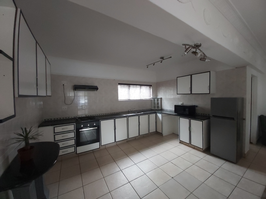 To Let 2 Bedroom Property for Rent in Umhlanga Ridge KwaZulu-Natal