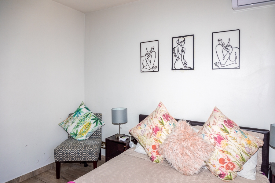 2 Bedroom Property for Sale in Morningside KwaZulu-Natal