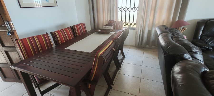 5 Bedroom Property for Sale in Uvongo Beach KwaZulu-Natal