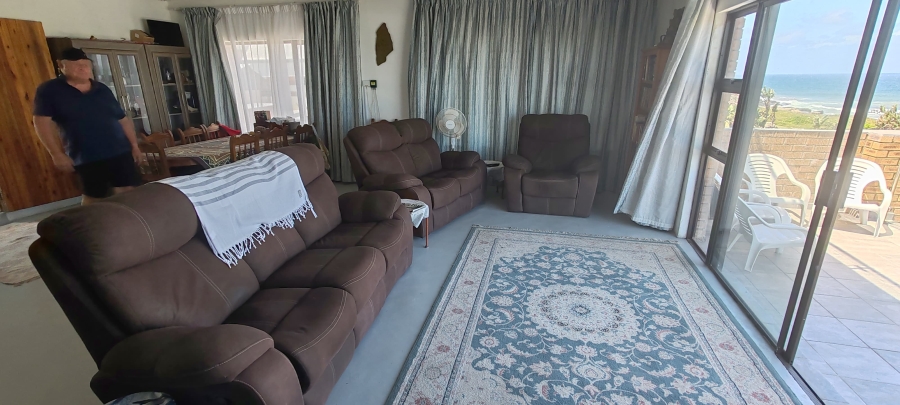 5 Bedroom Property for Sale in Uvongo Beach KwaZulu-Natal
