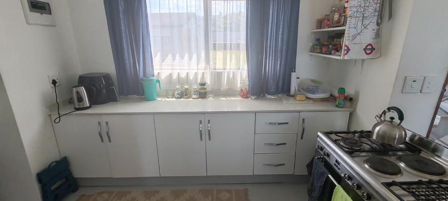 5 Bedroom Property for Sale in Uvongo Beach KwaZulu-Natal