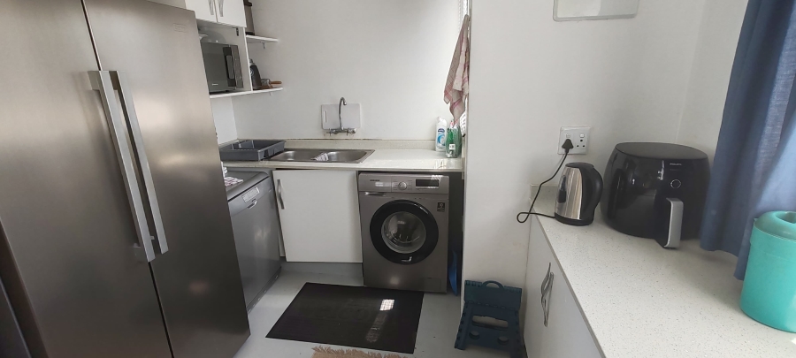 5 Bedroom Property for Sale in Uvongo Beach KwaZulu-Natal