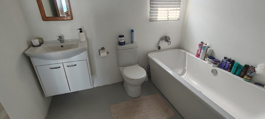 5 Bedroom Property for Sale in Uvongo Beach KwaZulu-Natal