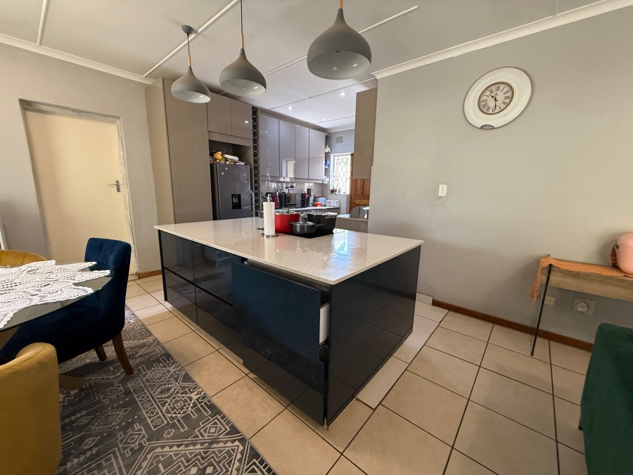 To Let 3 Bedroom Property for Rent in Escombe KwaZulu-Natal