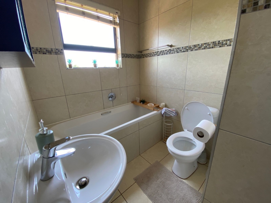 4 Bedroom Property for Sale in Shakas Rock KwaZulu-Natal