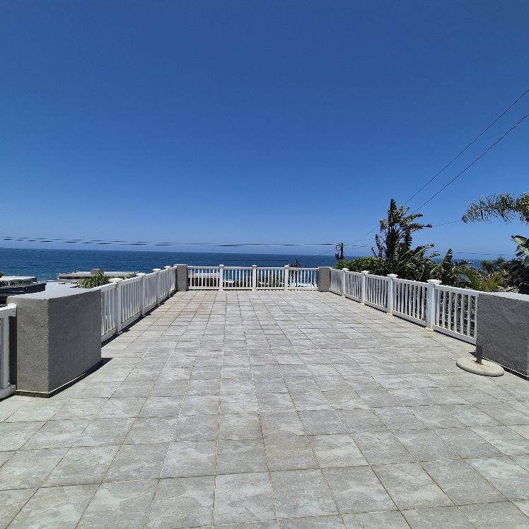 5 Bedroom Property for Sale in Manaba Beach KwaZulu-Natal
