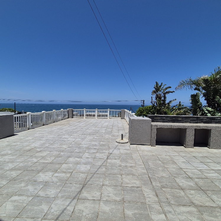 5 Bedroom Property for Sale in Manaba Beach KwaZulu-Natal