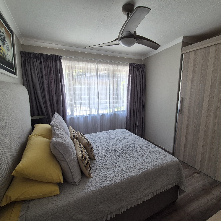 5 Bedroom Property for Sale in Manaba Beach KwaZulu-Natal