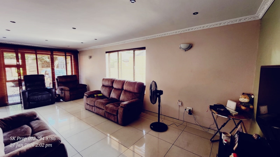 6 Bedroom Property for Sale in Mountain Rise KwaZulu-Natal