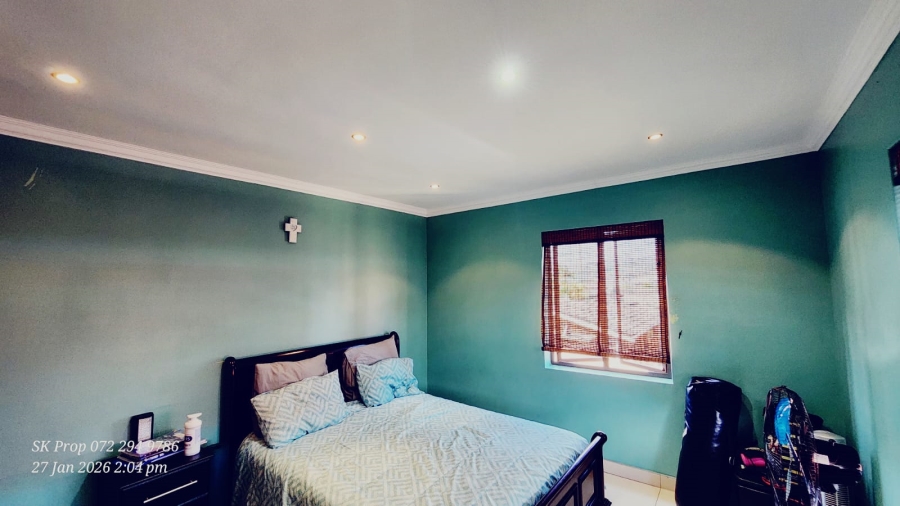 6 Bedroom Property for Sale in Mountain Rise KwaZulu-Natal