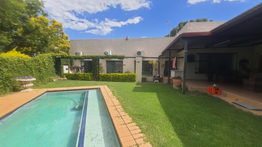 3 Bedroom Property for Sale in Schuinshoogte KwaZulu-Natal