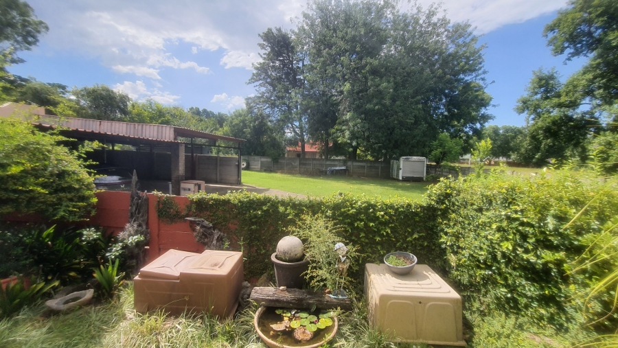 3 Bedroom Property for Sale in Schuinshoogte KwaZulu-Natal