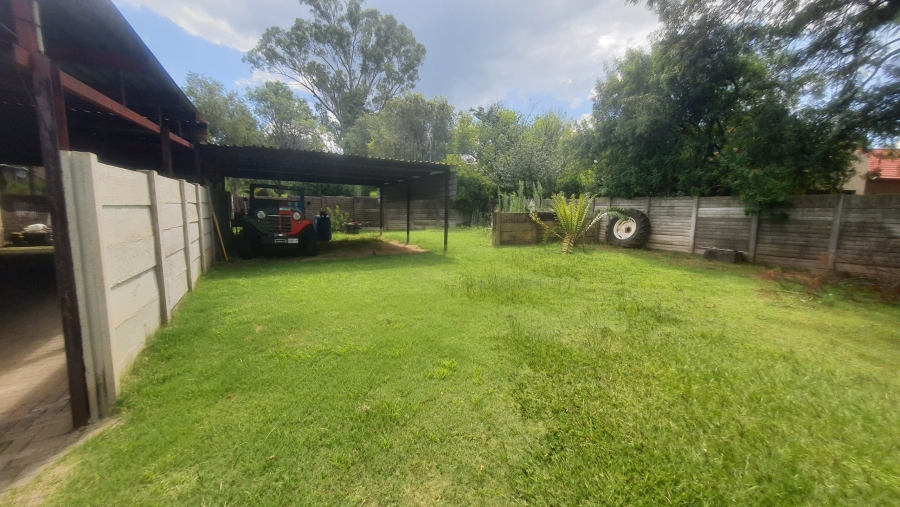 3 Bedroom Property for Sale in Schuinshoogte KwaZulu-Natal