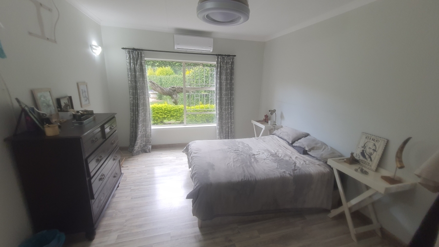 3 Bedroom Property for Sale in Schuinshoogte KwaZulu-Natal