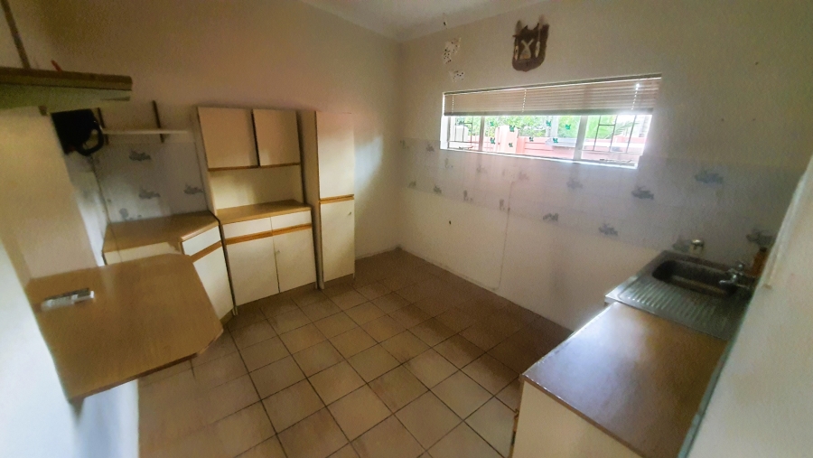 3 Bedroom Property for Sale in Schuinshoogte KwaZulu-Natal