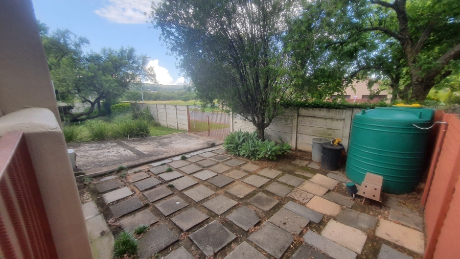 3 Bedroom Property for Sale in Schuinshoogte KwaZulu-Natal