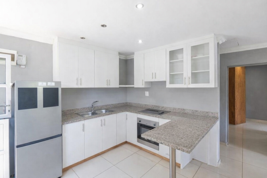 5 Bedroom Property for Sale in Amanzimtoti KwaZulu-Natal