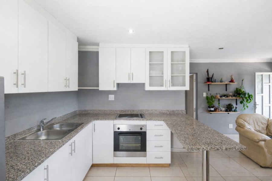 5 Bedroom Property for Sale in Amanzimtoti KwaZulu-Natal