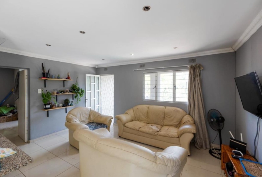 5 Bedroom Property for Sale in Amanzimtoti KwaZulu-Natal