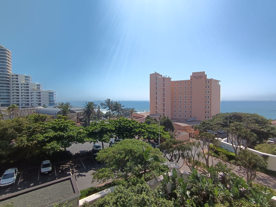 To Let 3 Bedroom Property for Rent in Umhlanga KwaZulu-Natal