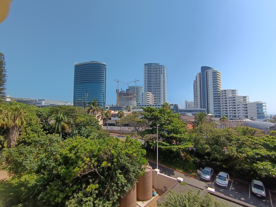 To Let 3 Bedroom Property for Rent in Umhlanga KwaZulu-Natal